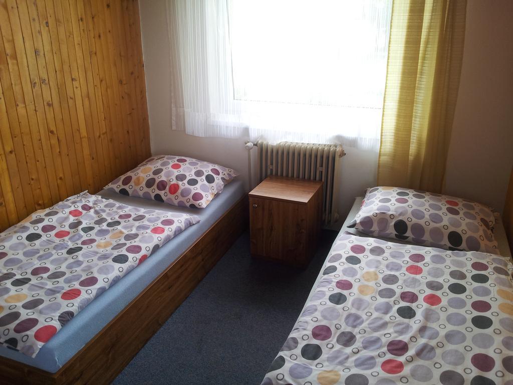 Penzion Tenis Подєбради Номер фото
